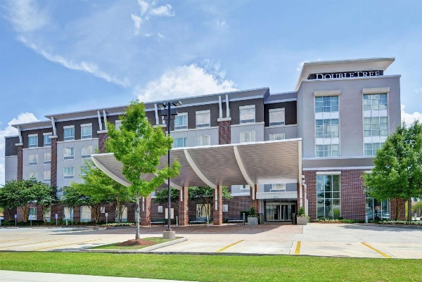 DoubleTree By Hilton Hotel Baton Rouge image 2