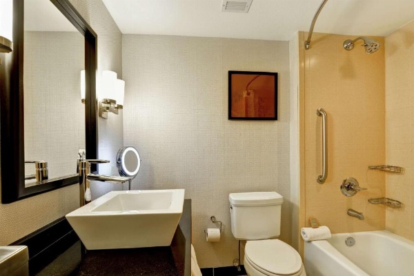 DoubleTree By Hilton Hotel Baton Rouge image 25